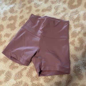 lululemon wunder under shorts